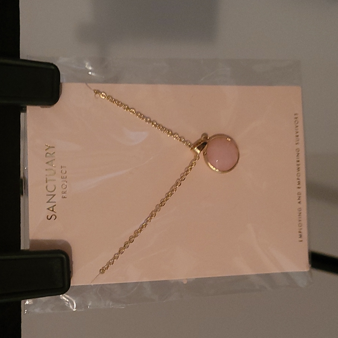 Necklace Gold With Pink Stone